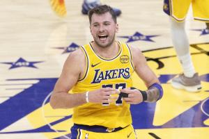 今天还能40+吗？东契奇首节5中1&罚球5中5 拿到7分3板4助2断