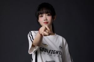 十月发布电话录音和长文开爆王淞 王淞在录音中狂喷十月“菜逼”