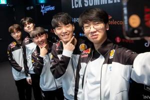 Yamato：如果之前有人说Chovy可能是20DRX里最后一个拿S冠的 我会觉得他疯了