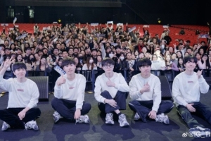 TheShy：感谢大家线下来和我们见面 希望大家继续支持我们和iG