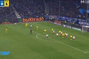 遭97分钟读秒绝平！柯尼希斯多费尔头球破门，多特遭汉堡1-1绝平