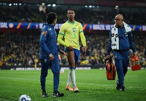 巴西队官方：加布里埃尔右大腿肌肉损伤，退出本期国家队