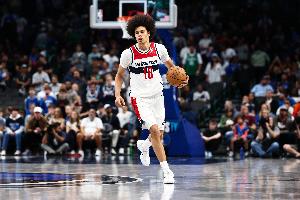 难救主！凯肖恩-乔治16中9空砍29分6板5助 三分10中5