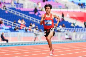 云南队涉嫌违规领跑蒋发坤成绩无效 山东队唐浩然男子10000米夺冠