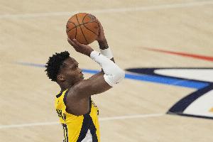 后场双枪！马瑟林&内姆哈德半场合计18中10拿下28分