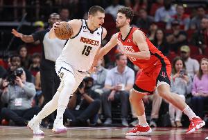 解说：火箭应丰富谢泼德戏份 约基奇向申京证明他还有很长路要走