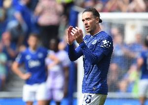 格拉利什本赛季英超运动战创造机会20次，姆伯莫和库尼亚共21次