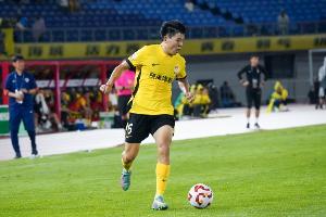 留洋加油！17岁魏祥鑫明年加盟欧塞尔，21岁徐彬大概率前往狼队