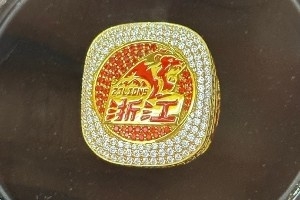 广厦是冠军！来看浙江广厦的总冠军戒指