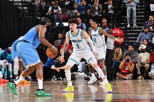 路威：三球该去强队打辅助就像阿隆·戈登一样 快船很适合他