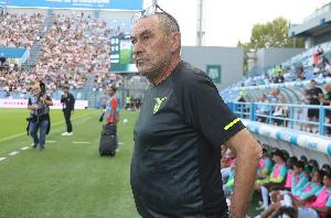 罗体：萨里希望1月引进1名中场球员，候选目标包括法比安和伊利奇