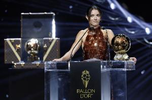 邦马蒂：对我来说佩德里是顶级球员，他在各种奖项被低估得太多了