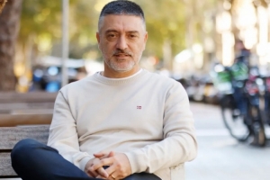 前巴萨B队主帅：亚马尔仍然很年轻，他不能承担一线队的所有责任