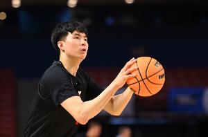 苏群：防韩国队的3分是重中之重 绝不能以为他们不准或者体能下降