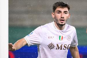 那不勒斯官方：吉尔莫下周一在伦敦接受手术，由意大利医疗组协助