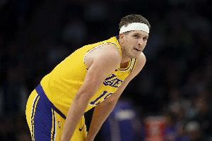 有戏吗？里夫斯场均28+6+7&51/35/88% 若进最佳阵可追5年2.87亿