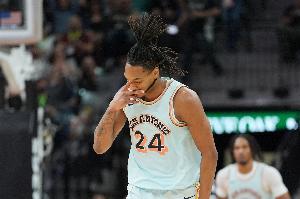 瓦塞尔：击败掘金意义重大  我们从杯赛最艰难的小组出线了