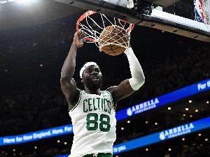 压制戈贝尔！科塔8中7高效空砍19分18板2帽 8前场板