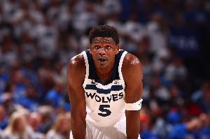 华子0失误！芬奇：敢出手就难失误 我们鼓励他去投篮