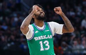 冲锋陷阵！马绍尔11中6得18分8板3助3断 罚球4中4