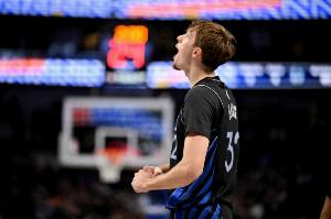 提高标准！弗拉格单场30分第二年轻仅次于詹姆斯 但35分是最年轻