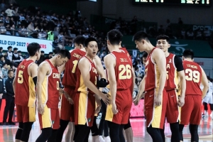 世预赛连败！媒体人：全运会对男篮肯定有影响 但不至于全怪全运