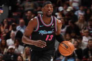 化身南海岸后裔！阿德巴约爆砍27分14板3助2断2帽 正负值+33！