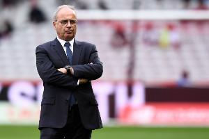 最佳足球管理者奖！坎波斯感言：我们已做好准备让巴黎继续前进