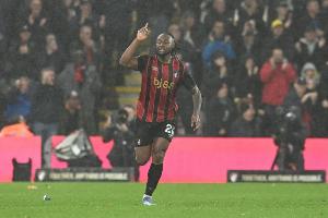 天空：热刺加紧追塞梅尼奥 夏窗超7000万镑估价曾让他们望而却步