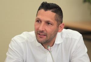 马特拉齐：米兰连输7、8场德比学会如何对抗国米，以谦逊姿态应战