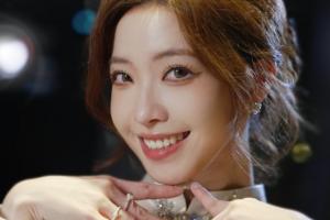 太牛了希然 获得2025福布斯中国卓越电竞主持奖