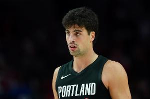 组织核心！阿夫迪亚本赛季第四次单场25+10助+5板 联盟第四多