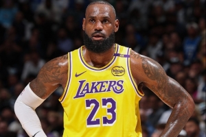 铁林谈詹姆斯：有时候变老 似乎就是在一夜之间发生的