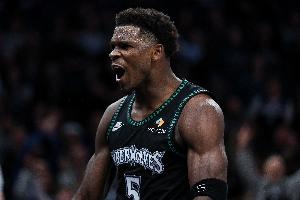 爆砍44分！狼记：华子告诉教练不想休息 打满了下半场和加时赛