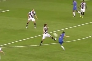 阿尔巴疯狂超车！西班牙经典进球：哈维妙传直塞助攻阿尔巴！