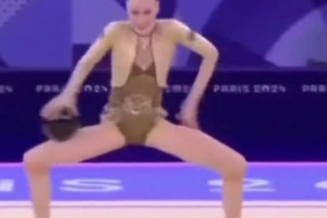 有谁还记得❓️当年世界杯，邵佳一vs巴西任意球险些破门