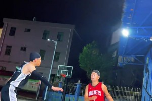 詹俊曼联热刺赛后点评：曼联斗志可嘉，特尔在禁区的杀伤力很强！