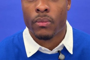 邓弗里斯：我叫不高兴，这视频都不愿意录，还想让我唱歌给你们听