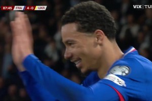 埃基蒂克推射破门！攻入国家队处子球！姆总禁区内横传送助攻！