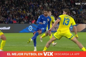 法国再下一城！奥利塞禁区内灵巧转身打门得手！坎特不停球送助攻