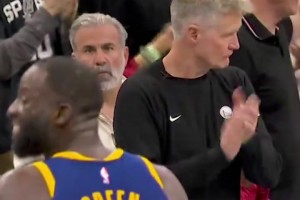 库里谈自己赛前穿耐克训练：在代言品牌方面，我现在已经是完全自由球员了