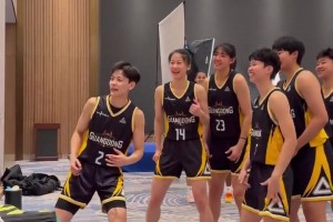 陆文博：国内最难防的球员是丁彦雨航，天赋最高的队友是曾凡博