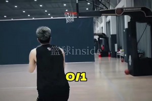 路威：库里改变了比赛！作为控卫的他理应和科、詹、乔相提并论！