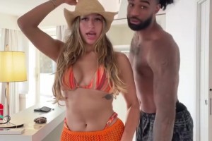 你小子艳福不浅呀！原来科比-怀特女友也如此性感