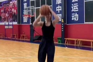 “巅峰期的威少冲起来谁能挡得住”？