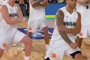 对手说怎么忍住不笑~新西兰无论打谁 毛利战舞必须安排！